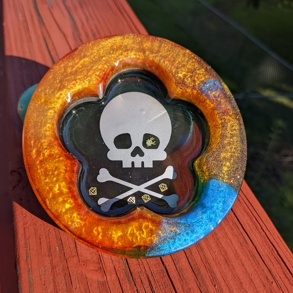 ๐SOLD๐Skull Ashtray Resin Art Handmade Orange Skulls Spider Halloween Art - Picture 8 of 11